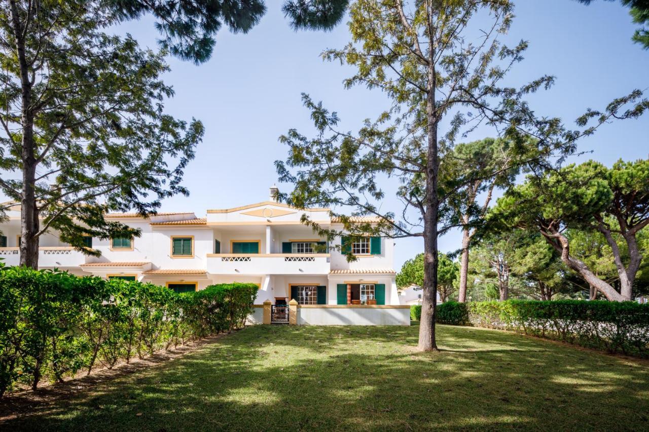 Falésia Beach Villa by The Portuguese Butler Olhos de Agua  Exterior foto